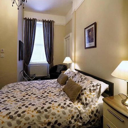 אדינבורו Browns Bed And Breakfast מראה חיצוני תמונה